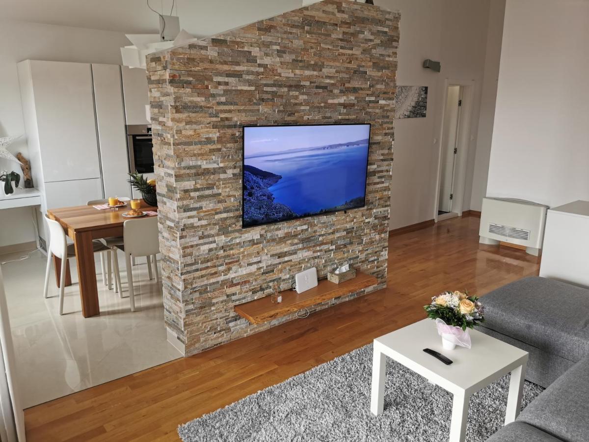 Apartments Dvor - Ap1, Ap2, Ap3 Baška Voda Extérieur photo