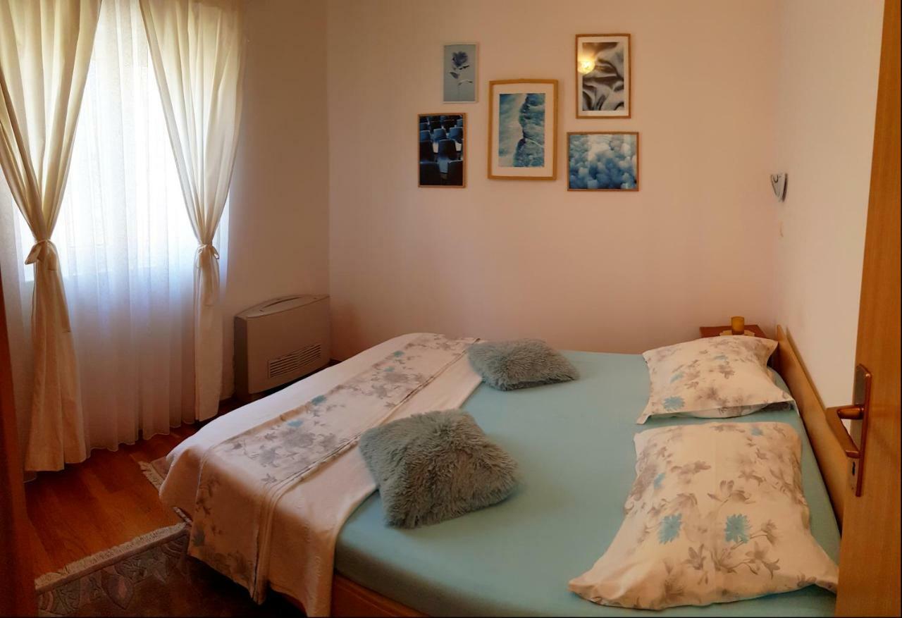Apartments Dvor - Ap1, Ap2, Ap3 Baška Voda Extérieur photo